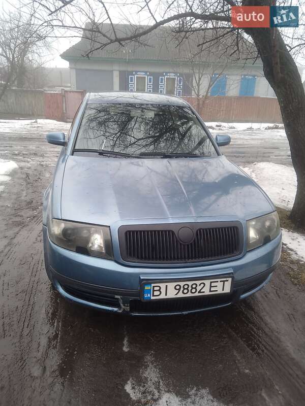 Ліфтбек Skoda Superb 2004 в Сумах