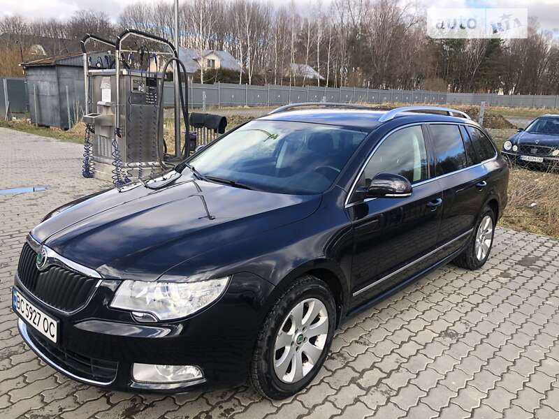 Skoda Superb 2011