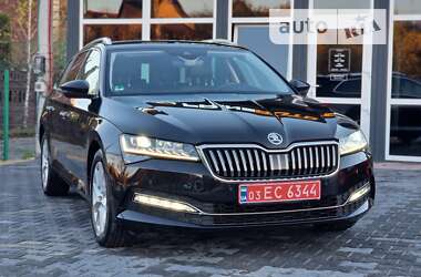 Універсал Skoda Superb 2020 в Чернівцях