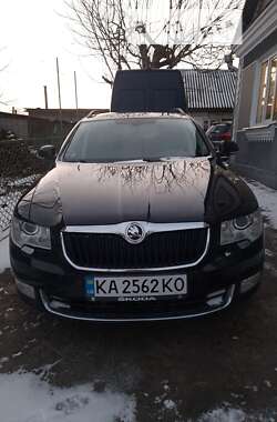 Универсал Skoda Superb 2013 в Киеве