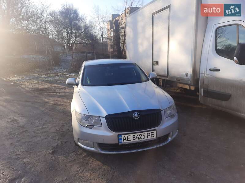 Лифтбек Skoda Superb 2011 в Кривом Роге