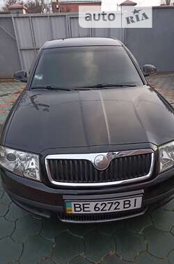 Лифтбек Skoda Superb 2008 в Николаеве