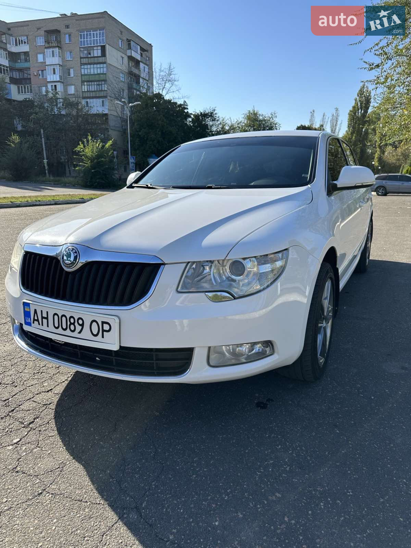 2011 Skoda Superb - мініатюра 2