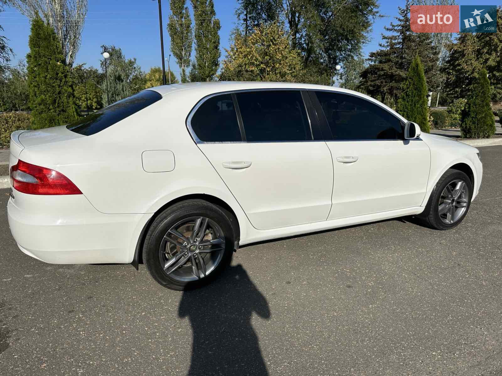 2011 Skoda Superb - мініатюра 6