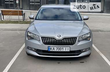 Ліфтбек Skoda Superb 2019 в Києві