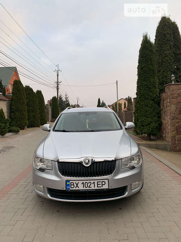 Універсал Skoda Superb 2012 в Хмельницькому