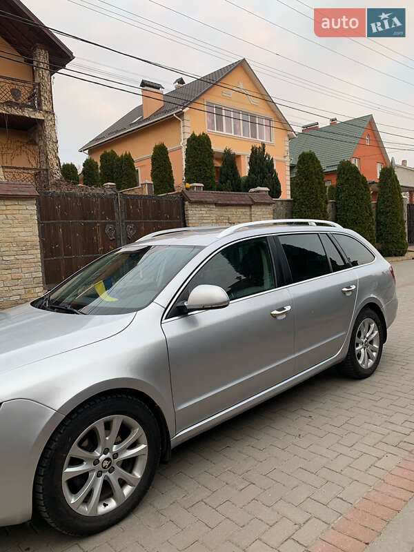 Универсал Skoda Superb 2012 в Хмельницком