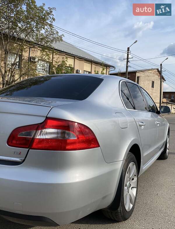 Лифтбек Skoda Superb 2012 в Ивано-Франковске фото 5 Лифтбек Skoda Superb 2012 в Ивано-Франковске