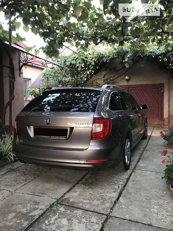 Універсал Skoda Superb 2010 в Береговому