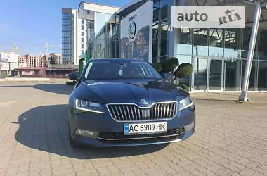 Універсал Skoda Superb 2017 в Луцьку