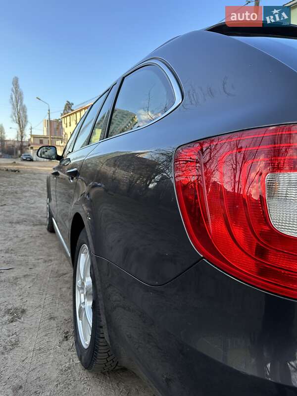 Универсал Skoda Superb 2010 в Киеве