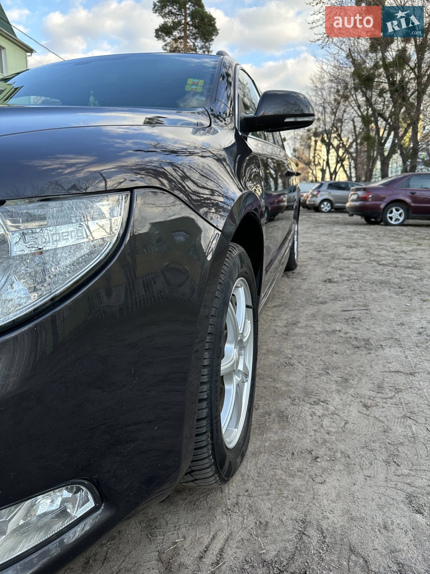 2010 Skoda Superb - мініатюра 8