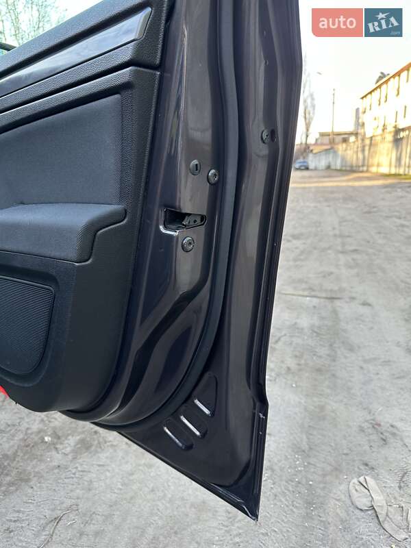 Универсал Skoda Superb 2010 в Киеве