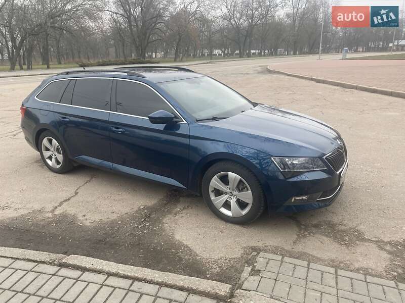 Универсал Skoda Superb 2017 в Кропивницком