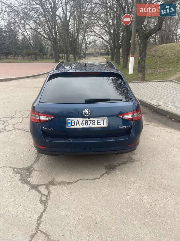 Универсал Skoda Superb 2017 в Кропивницком