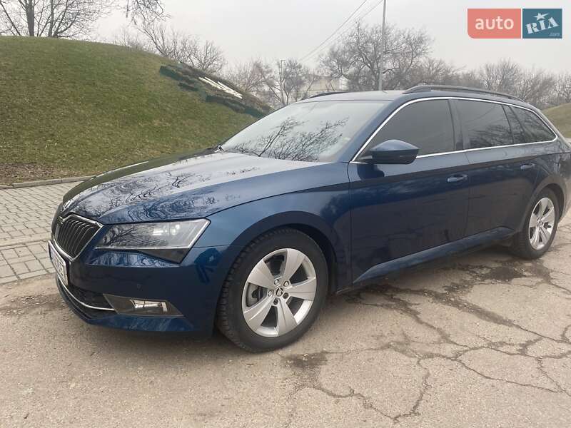 Универсал Skoda Superb 2017 в Кропивницком