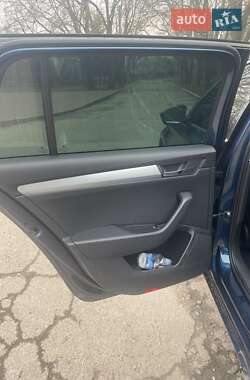 Універсал Skoda Superb 2017 в Кропивницькому