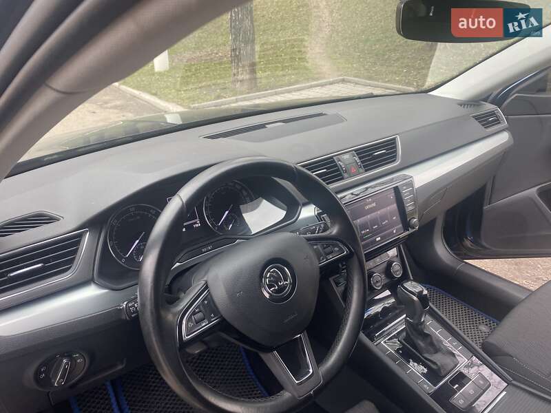 Универсал Skoda Superb 2017 в Кропивницком