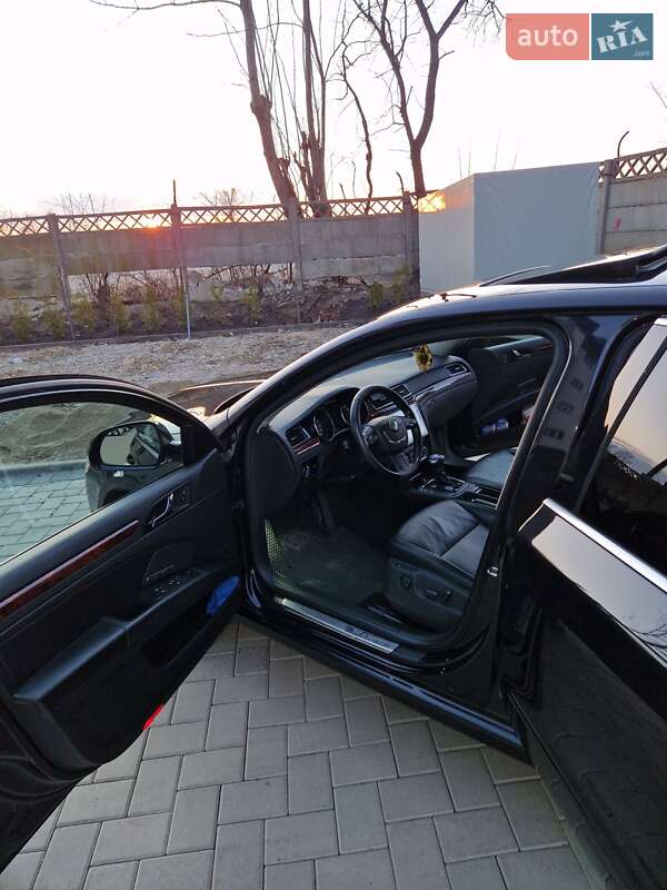 Лифтбек Skoda Superb 2009 в Сторожинце