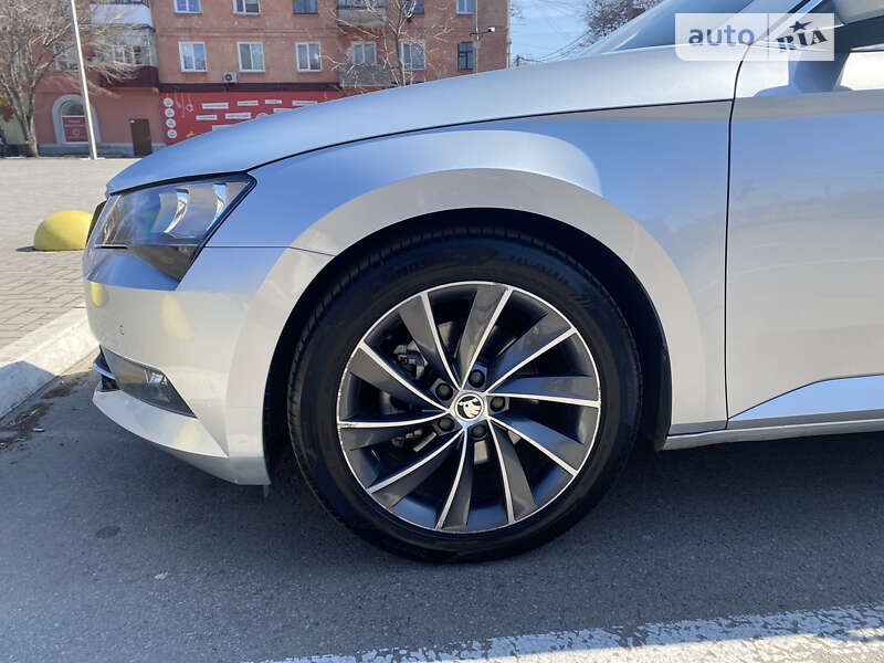 Универсал Skoda Superb 2016 в Покрове