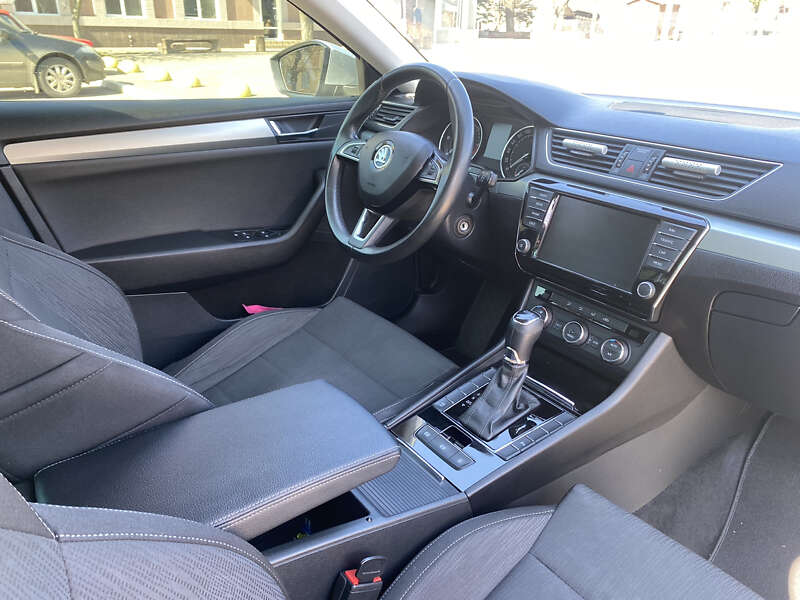 Универсал Skoda Superb 2016 в Покрове