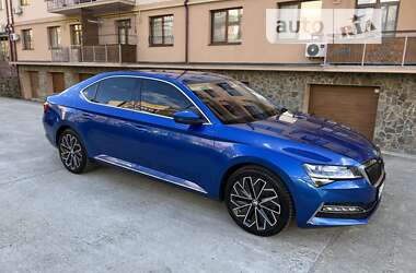 Лифтбек Skoda Superb 2020 в 