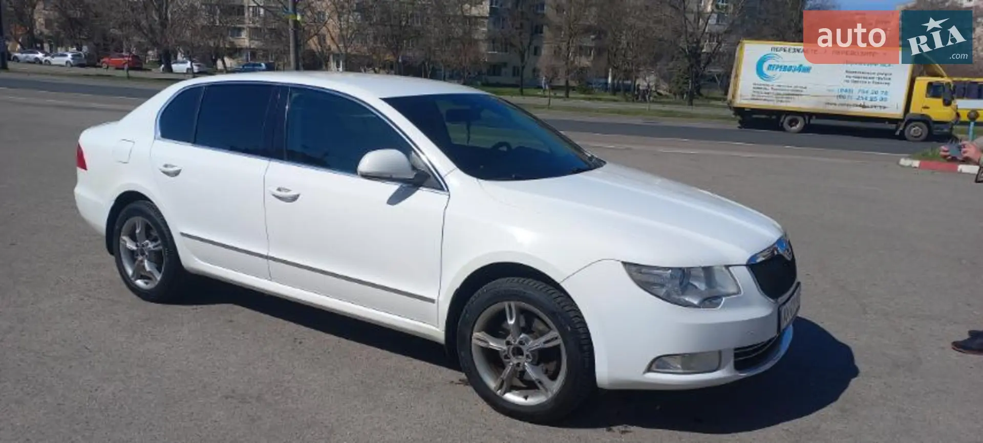 2010 Skoda Superb - фото 1
