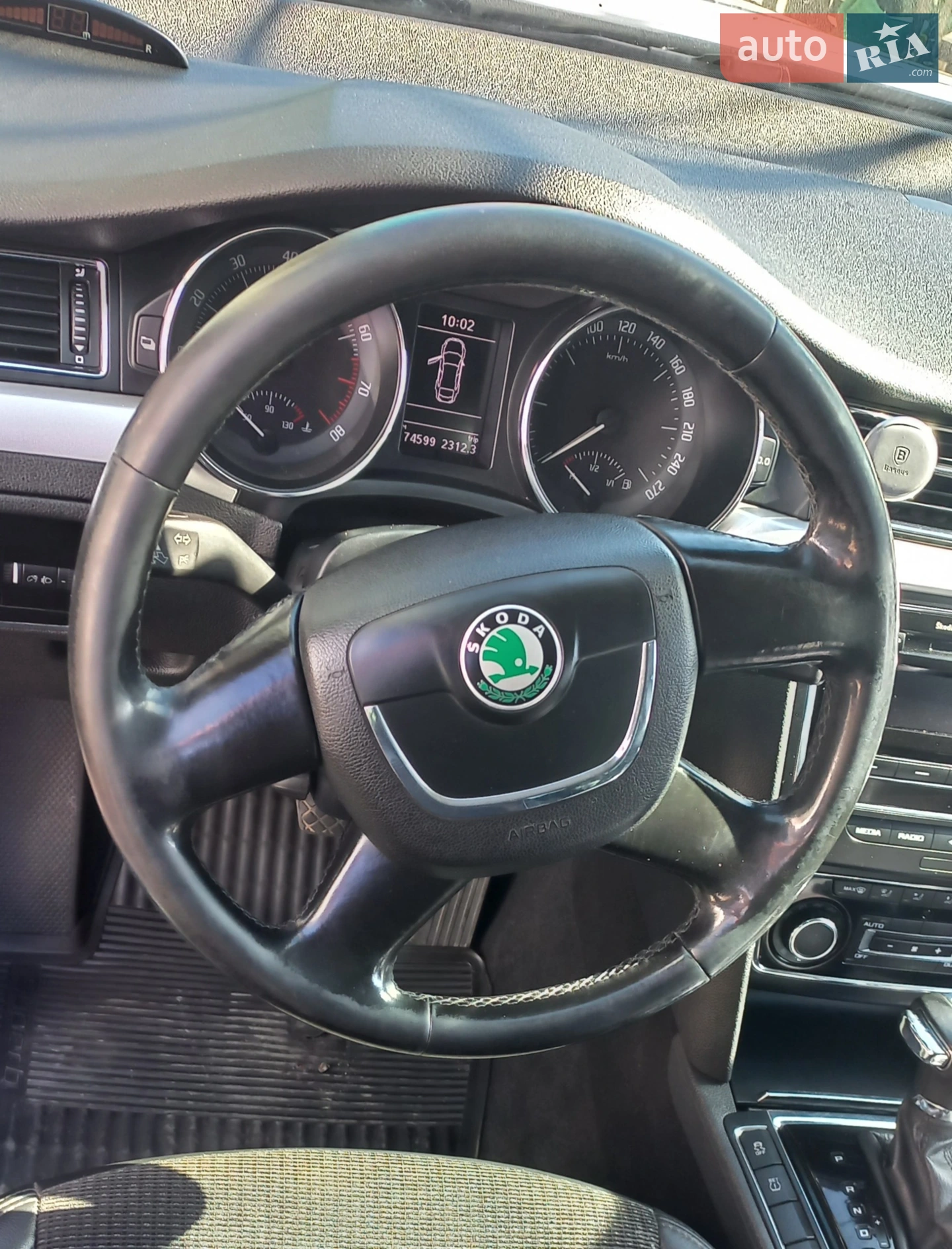 2010 Skoda Superb - мініатюра 10