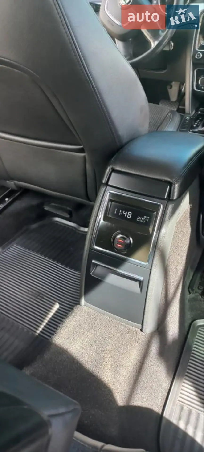 2010 Skoda Superb - мініатюра 19