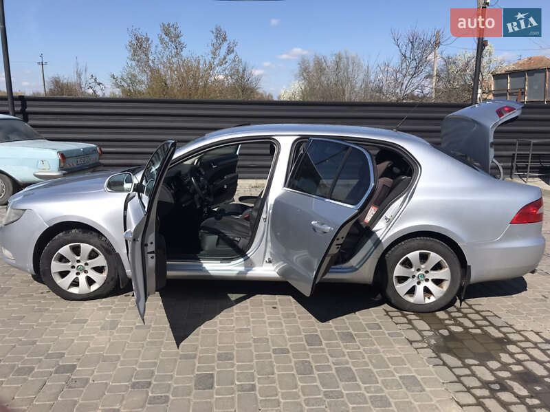 Ліфтбек Skoda Superb 2008 в Береговому
