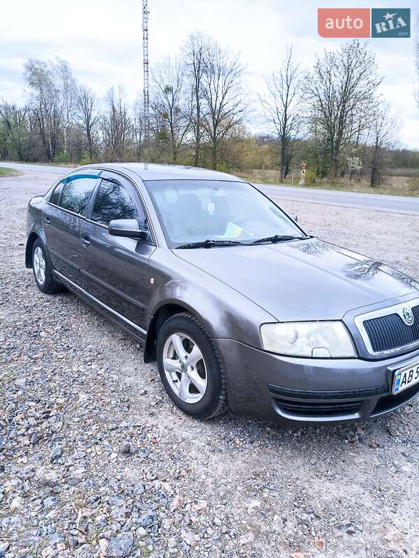 Лифтбек Skoda Superb 2002 в Тульчине