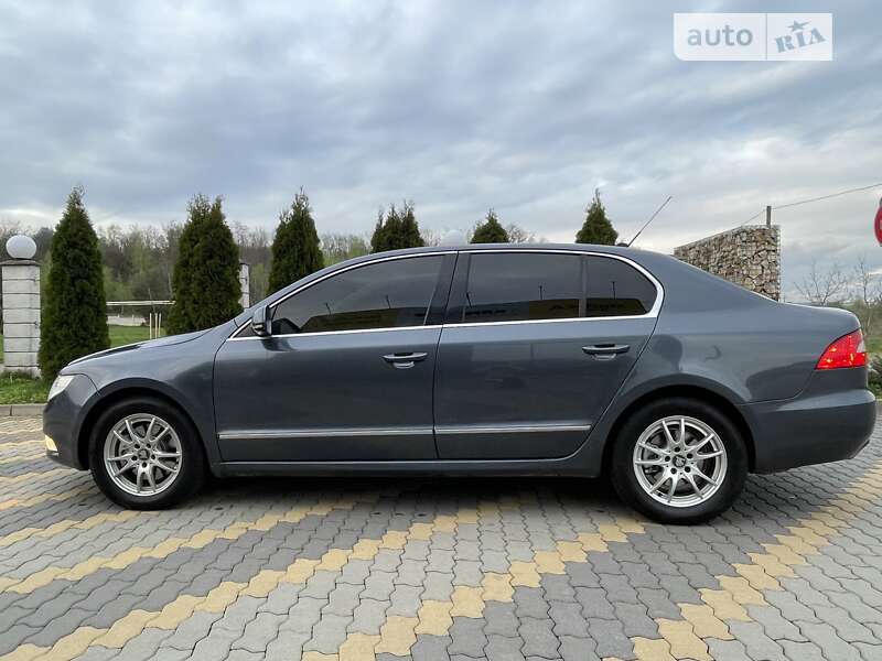 Лифтбек Skoda Superb 2009 в Иршаве