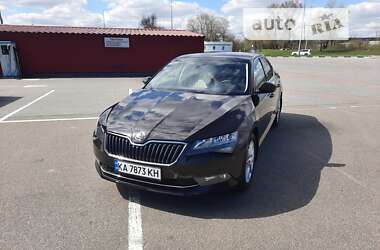 Лифтбек Skoda Superb 2017 в Киеве