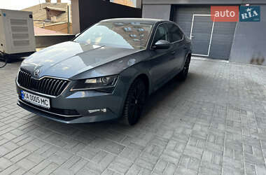 Лифтбек Skoda Superb 2018 в Киеве