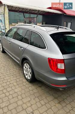 Универсал Skoda Superb 2010 в Надворной