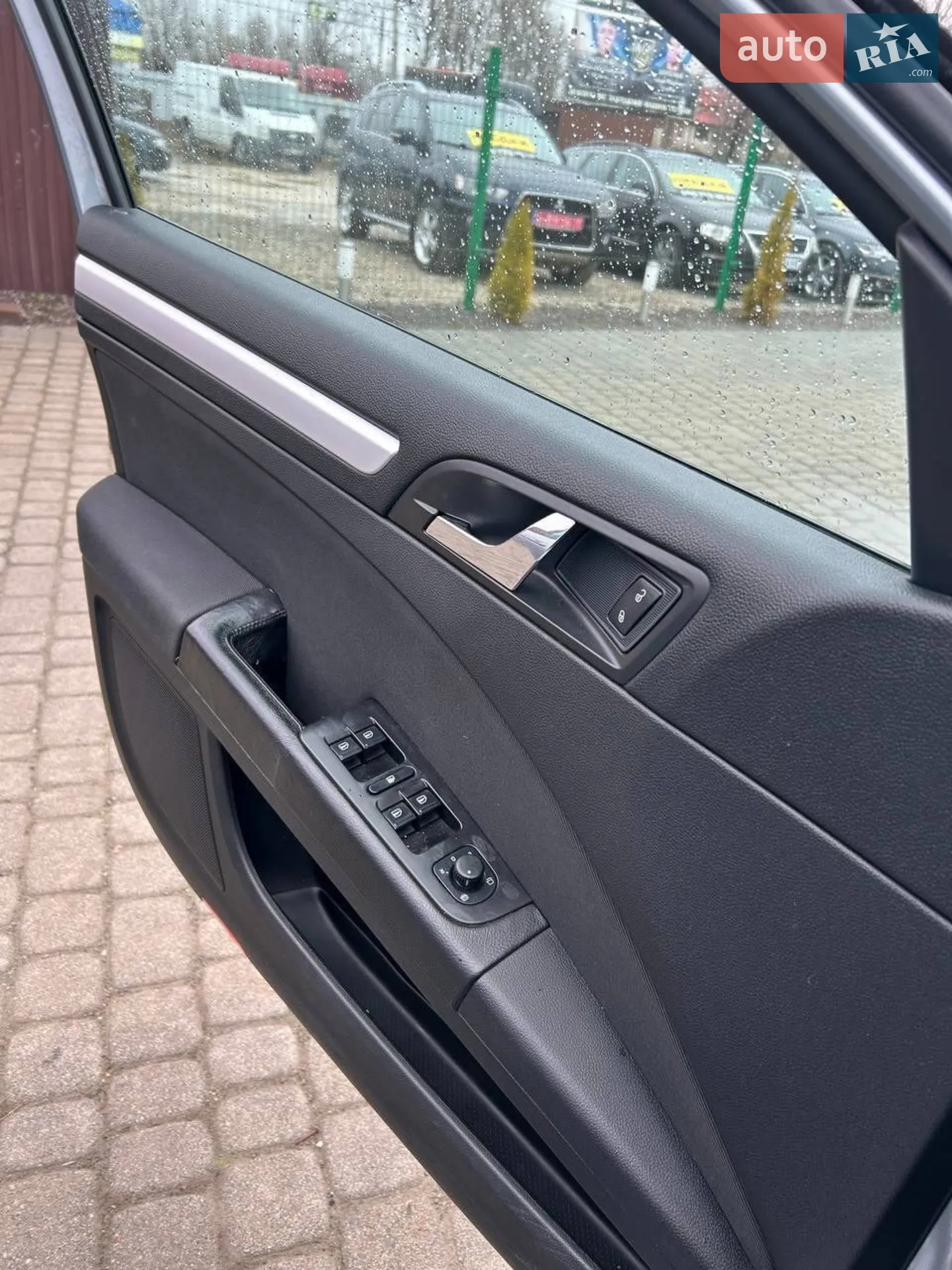 2010 Skoda Superb - мініатюра 4