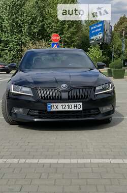 Лифтбек Skoda Superb 2019 в Киеве