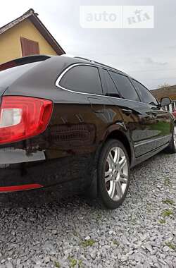 Универсал Skoda Superb 2012 в Львове