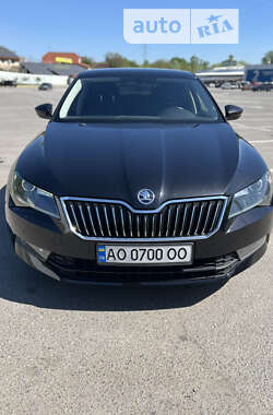 Ліфтбек Skoda Superb 2017 в Ужгороді