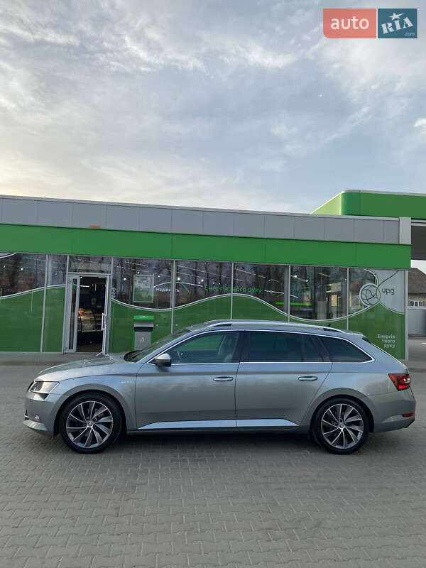 Универсал Skoda Superb 2016 в Киеве