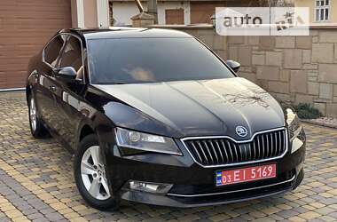 Лифтбек Skoda Superb 2016 в Коломые