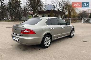 Лифтбек Skoda Superb 2012 в Львове