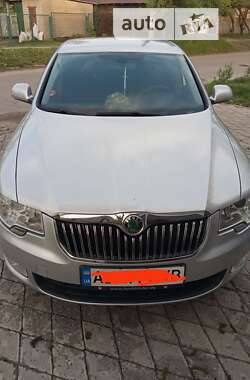 Лифтбек Skoda Superb 2012 в Днепре