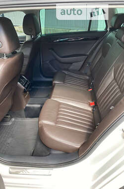 Универсал Skoda Superb 2015 в 