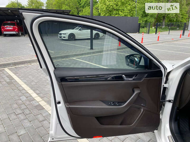 Универсал Skoda Superb 2015 в Сваляве фото 24 Универсал Skoda Superb 2015 в Сваляве