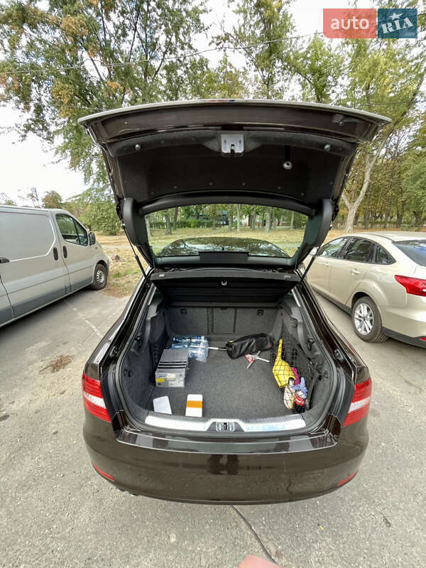 Ліфтбек Skoda Superb 2014 в Києві фото 23 Ліфтбек Skoda Superb 2014 в Києві