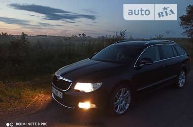 Универсал Skoda Superb 2012 в Львове