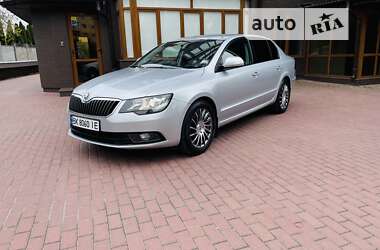 Лифтбек Skoda Superb 2014 в Ровно