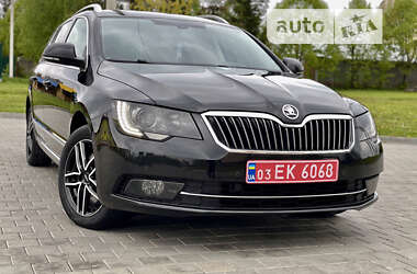 Універсал Skoda Superb 2015 в Тернополі