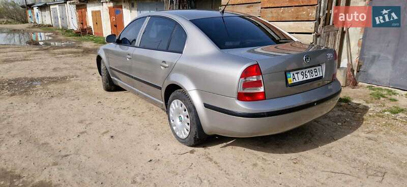 Лифтбек Skoda Superb 2008 в Надворной фото 19 Лифтбек Skoda Superb 2008 в Надворной
